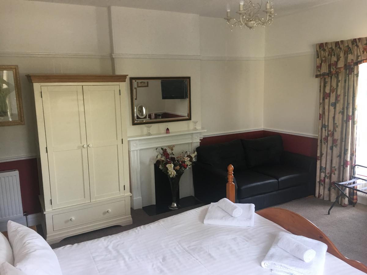 Winston Manor Guesthouse Rooms Churchill  Kültér fotó