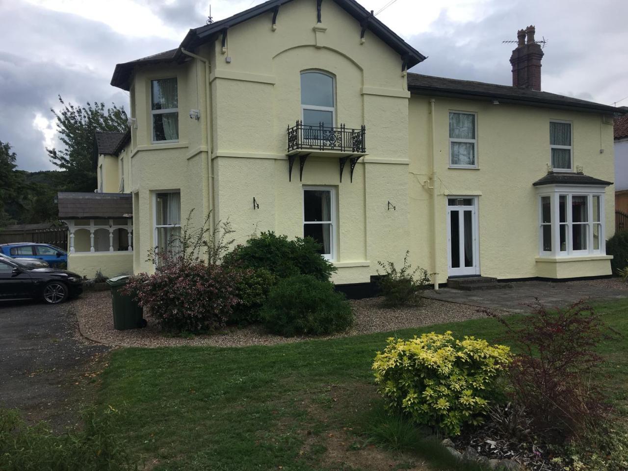 Winston Manor Guesthouse Rooms Churchill  Kültér fotó
